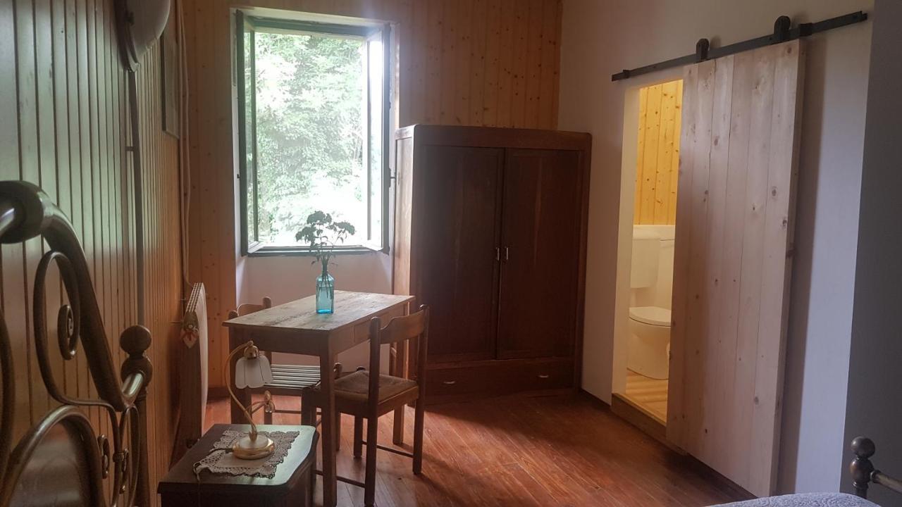B&B Il Gatto Nero Castelveccana Eksteriør bilde